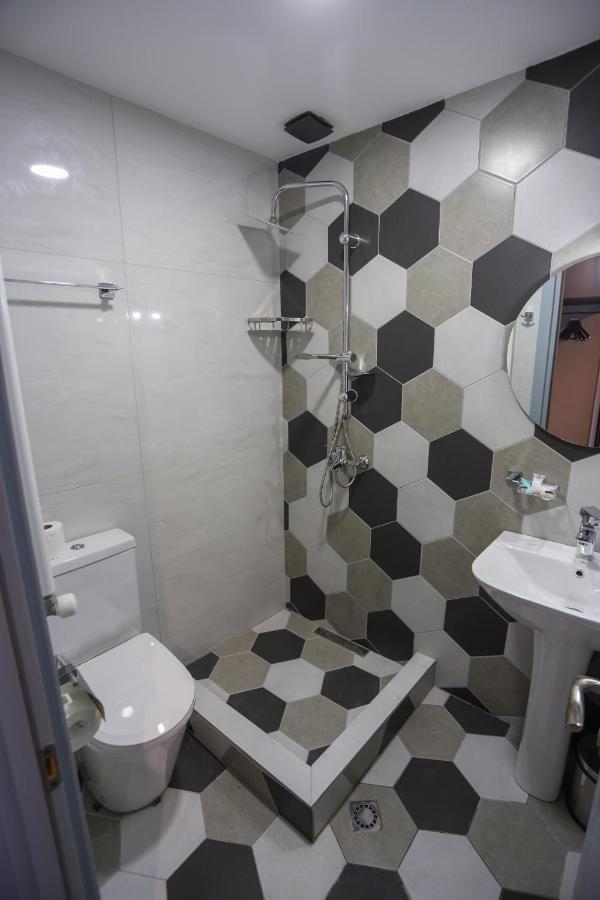 Hotel Inside Kazbegi ภายนอก รูปภาพ