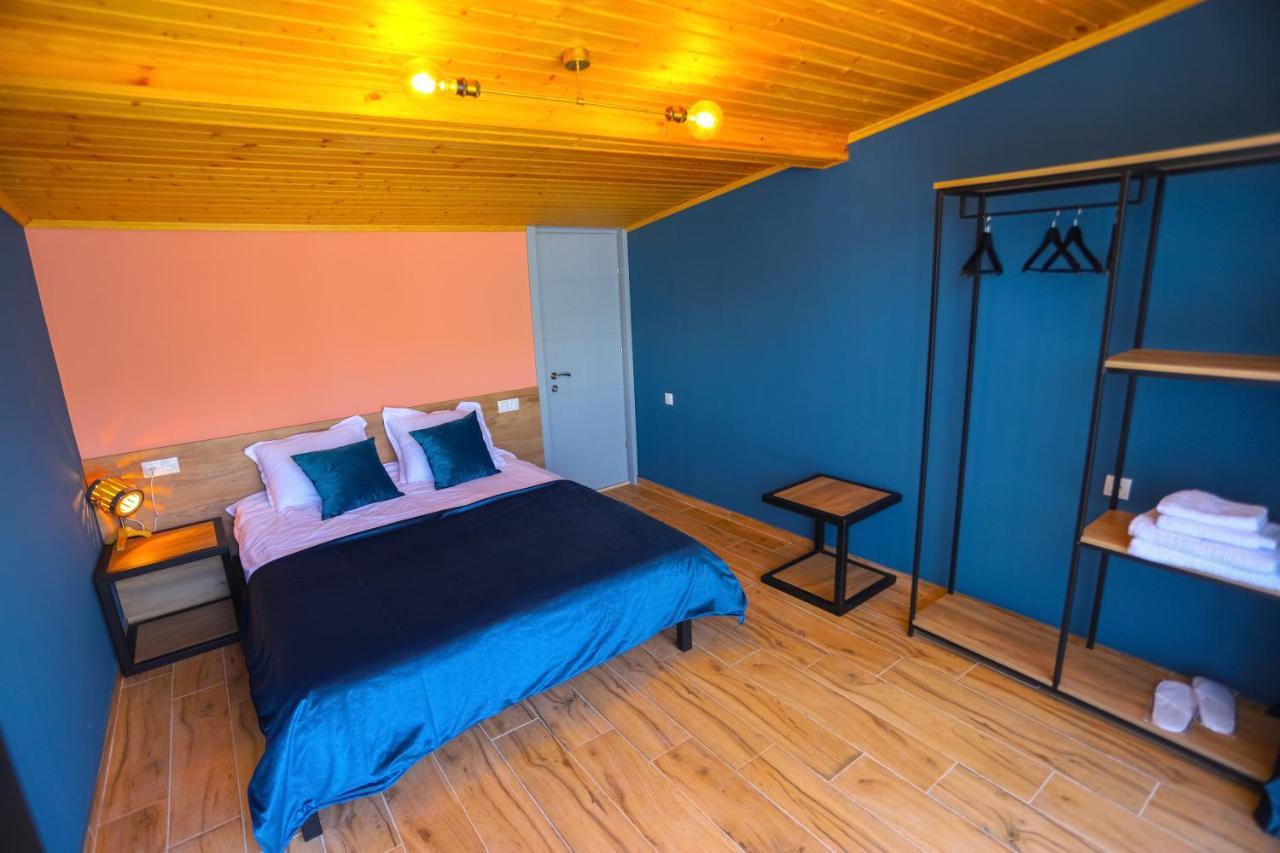Hotel Inside Kazbegi ภายนอก รูปภาพ